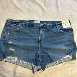 Abercrombie & Fitch 4” Mom Shorts, size 24
